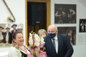 „Ambasador Kultury Tradycyjnej” Jadwiga Jurasz odbiera gratulacje
