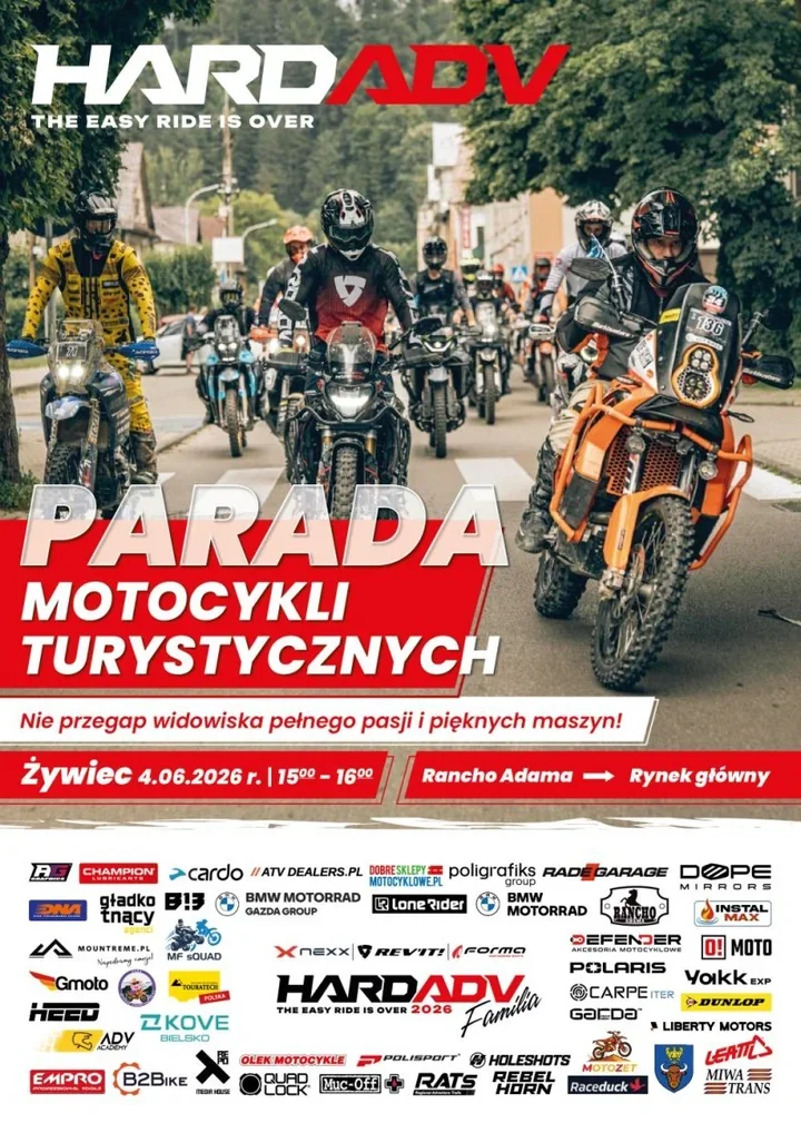 Parada motocykli HARD ADV wjeżdża na żywiecki Rynek