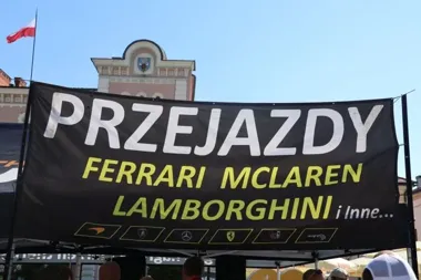 Ferrari, Lamborghini i McLaren na Rynku. Motoryzacja wsparła zbiórkę