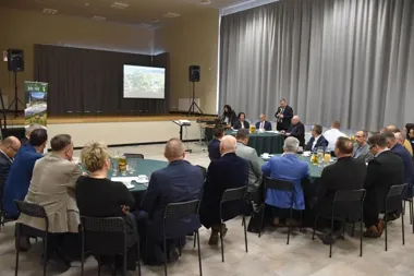 Samorządowcy z powiatu żywieckiego biją na alarm przez blokowane inwestycje