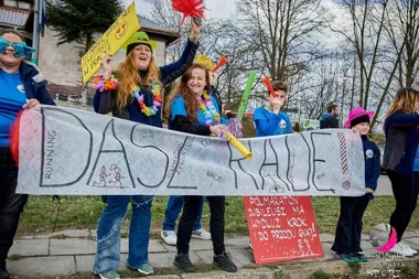 Kibice z Pietrzykowic i Łodygowic podbili półmaraton nad Jeziorem Żywieckim